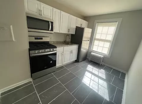 500 Alma Ter #B6, Teaneck, NJ 07666