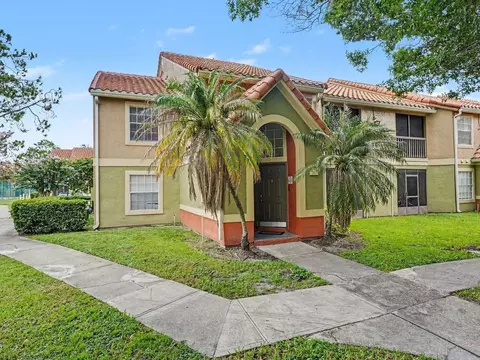 437 Fountainhead Cir #280, Kissimmee, FL 34741