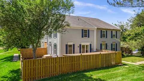 19306 Sandy Lake Dr, Montgomery Village, MD 20879