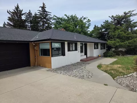 1530 Eastmont Ave, East Wenatchee, WA 98802