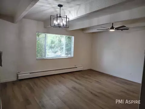 1600 Geneva St #103, Aurora, CO 80010