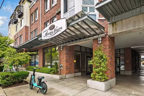 812 5th Ave N, Seattle, WA 98109