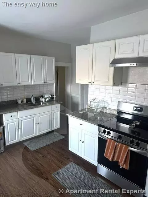 15 Gladstone St #2, Everett, MA 02149