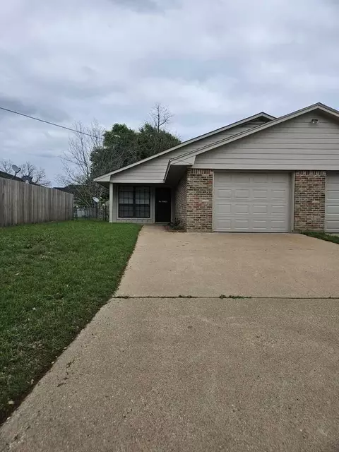 1903 S Austin St #A, Brenham, TX 77833