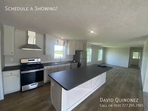 109 Mitchell Dr, Rockford, IL 61109