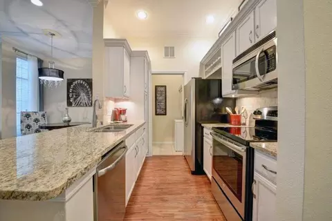 5998 Memorial Dr #LRB1, Houston, TX 77007