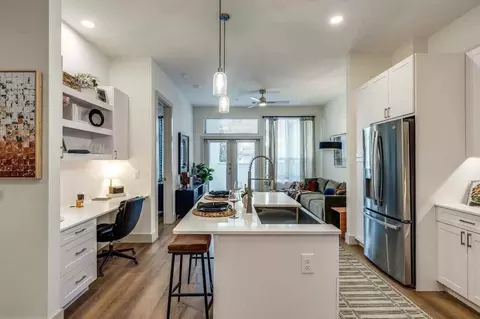 701 W 26th St #LHT, Houston, TX 77008