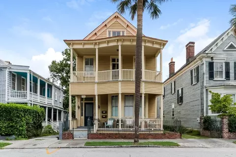114 Alexander St #A, Charleston, SC 29403