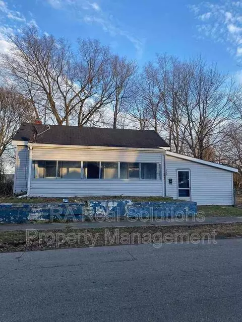 225 N 2nd St, Greenfield, OH 45123