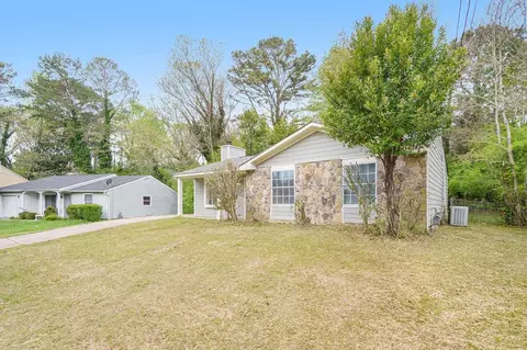 1263 Muirforest Ln, Stone Mountain, GA 30088