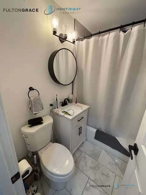 1311 W Ohio St #1R, Chicago, IL 60642