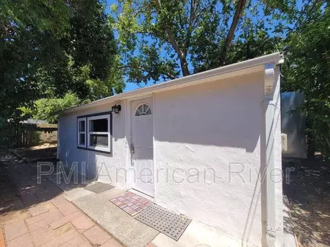 4201 56th St #B, Sacramento, CA 95820