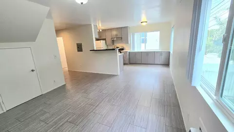 2251 Crenshaw Blvd #8, Los Angeles, CA 90016