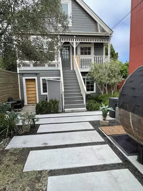 1874 Donner Ave #B, San Francisco, CA 94124