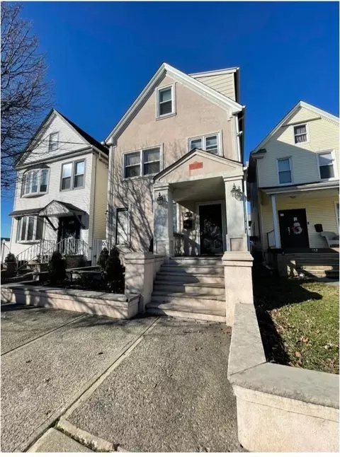 111 Avenue A #3, Bayonne, NJ 07002