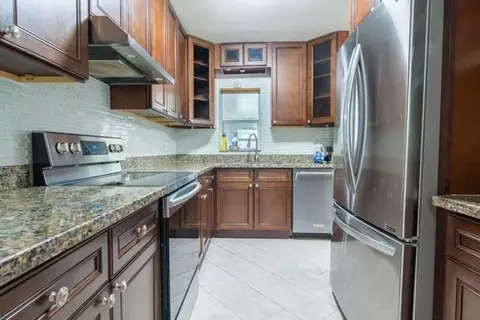 9696 SW 1st Pl, Boca Raton, FL 33428
