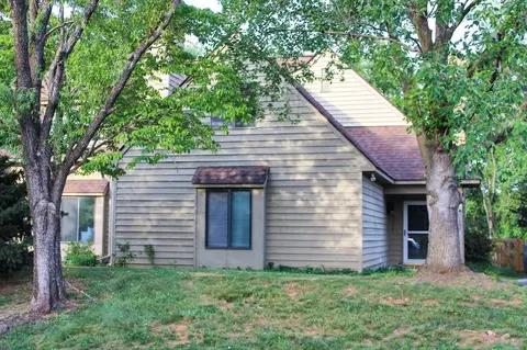1057 Highlands Dr, Charlottesville, VA 22901