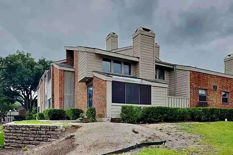 9600 Royal Ln #301, Dallas, TX 75243