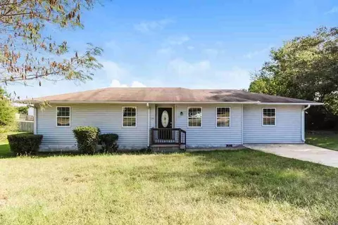 913 5th Way, Pleasant Grove, AL 35127
