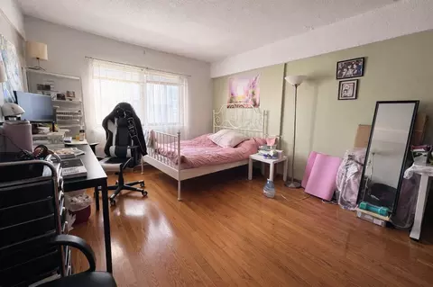 1110 Commonwealth Ave #1, Brookline, MA 02215