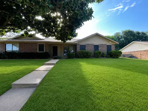 2916 Kathleen Ln, Euless, TX 76039