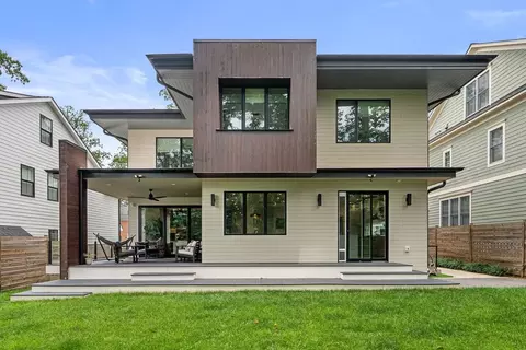6010 Wilmett Rd, Bethesda, MD 20817