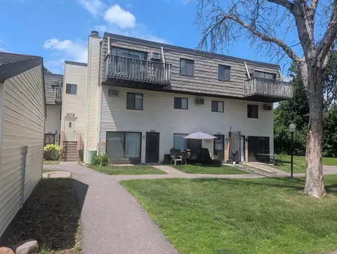 7404 72nd Ln N, Brooklyn Park, MN 55428