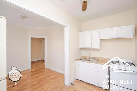 2144 Gunderson Ave #212, Berwyn, IL 60402