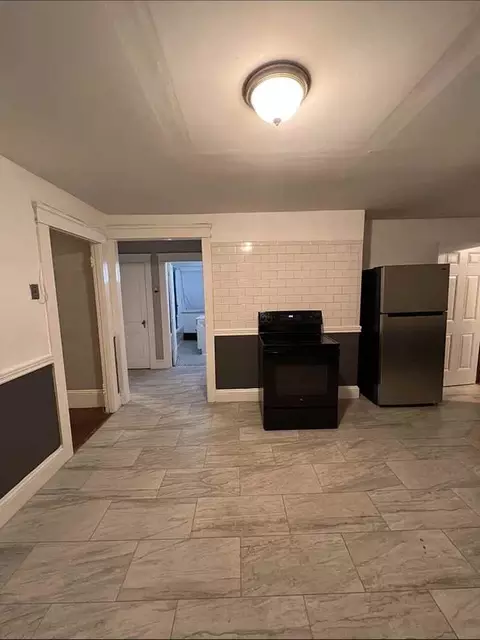 618 Reservoir Ave #FL 3, Cranston, RI 02910