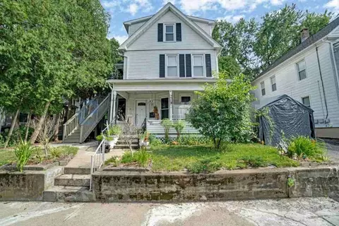 23 Rufus St #2, Ansonia, CT 06401