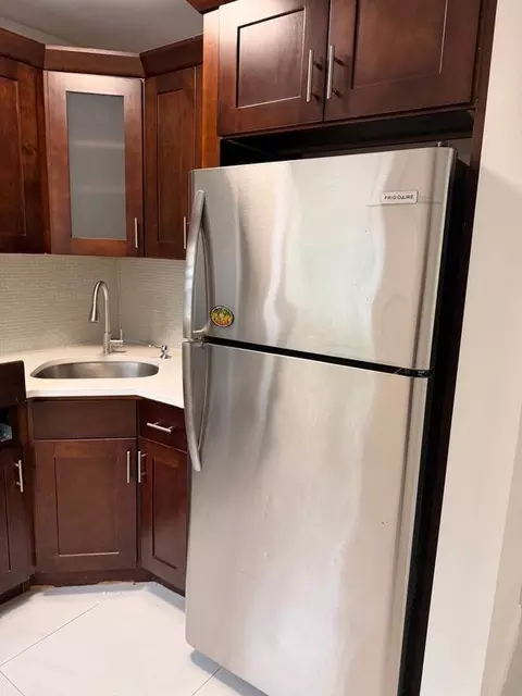 13524 223rd St, Laurelton, NY 11413