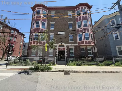 122 Berkshire St #2-1A, Cambridge, MA 02141