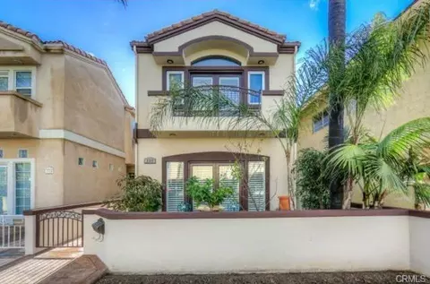 220 15th St, Huntington Beach, CA 92648