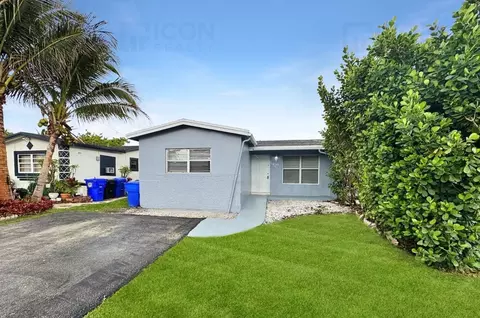 6580 SW 20th St, North Lauderdale, FL 33068