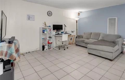 3365 Santa Fe Ave, Long Beach, CA 90810