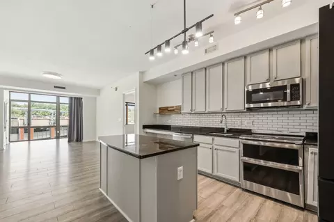 2720 S Arlington Mill Dr #508, Arlington, VA 22206