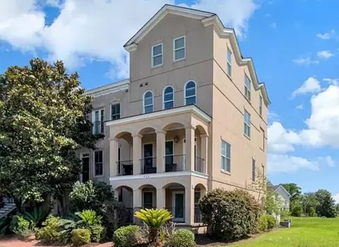 416 Legends Ct #416, Savannah, GA 31402