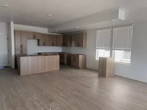 964 S Swoop Dr, Clearfield, UT 84015