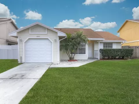 1247 Holly Springs Cir, Orlando, FL 32825
