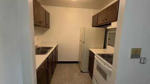 2717 Pheasant Ridge Trl #4, Madison, WI 53713
