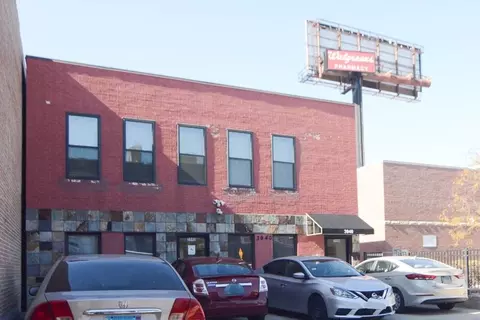 3940 N Pulaski Rd #2F, Chicago, IL 60641