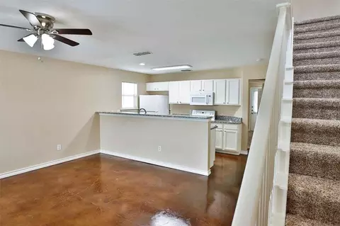7725 Stanley Ct, Joshua, TX 76058
