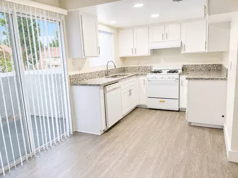 142 S Van Buren St, Placentia, CA 92870