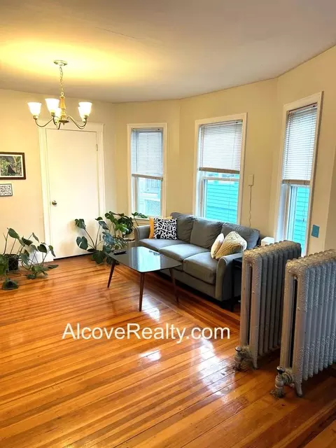 24 Burnham St #2, Somerville, MA 02144