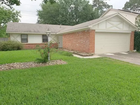 2334 Marble Falls Dr, Spring, TX 77373