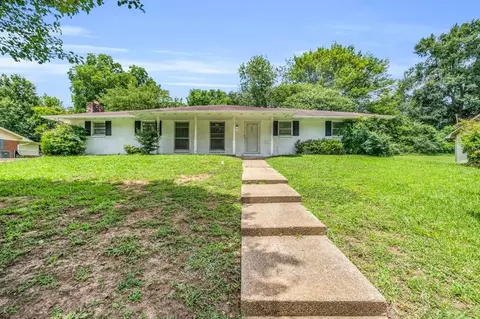 207 Hancock Dr, Tupelo, MS 38801