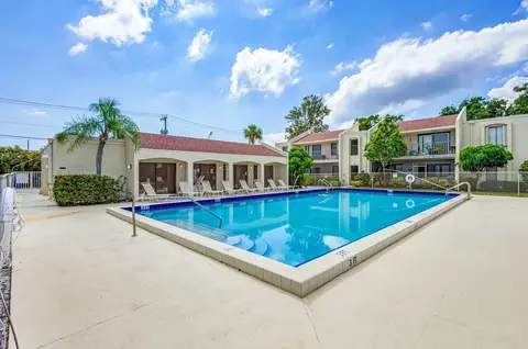 150 Pineview Rd, Jupiter, FL 33469