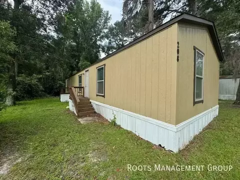 1325 N Franklin St #208, Dublin, GA 31021
