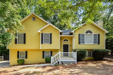 273 Nottingham Dr, Douglasville, GA 30134