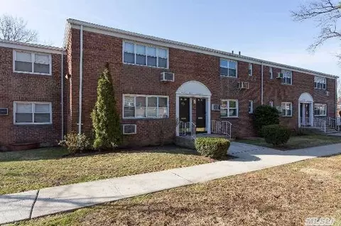 77-17 138th St #1, Kew Gardens Hills, NY 11367